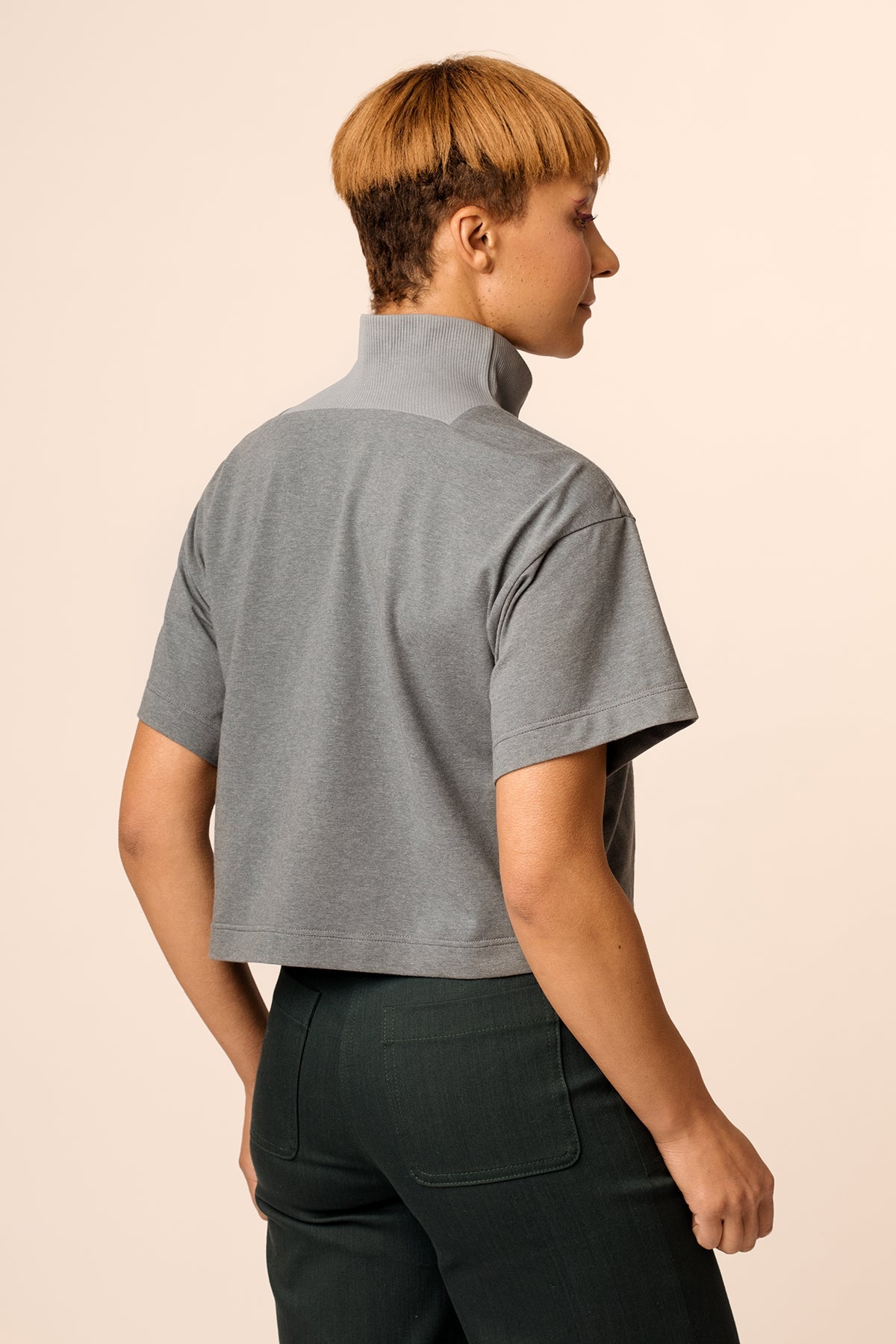 T-shirt with dropped shoulders sewing pattern