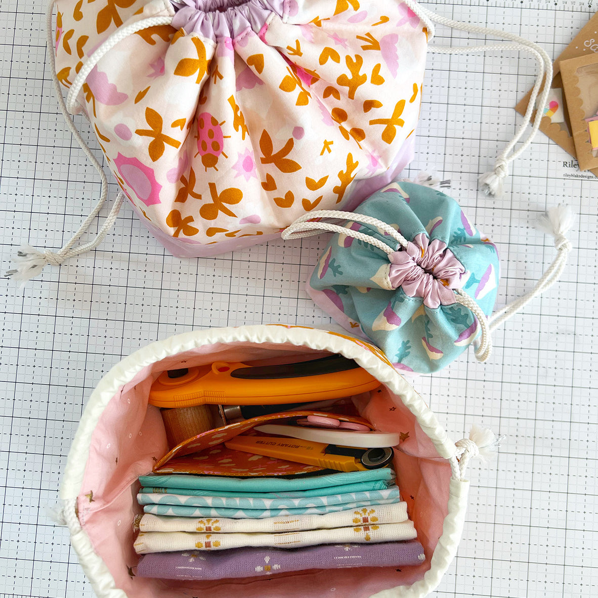 Divided drawstring pouch pattern