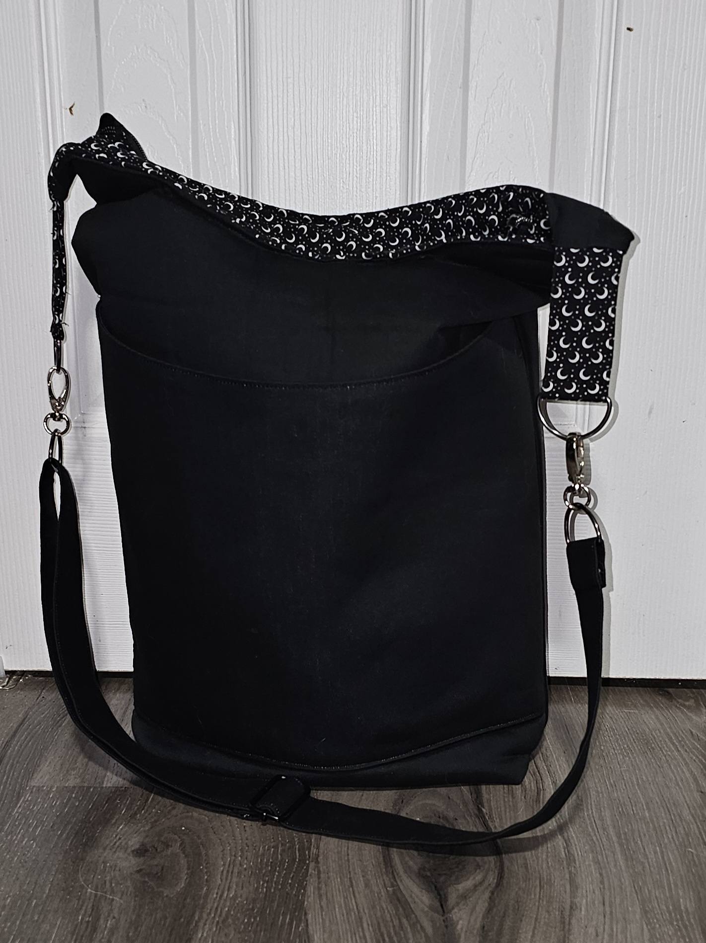 Libretto Handbag & Tote