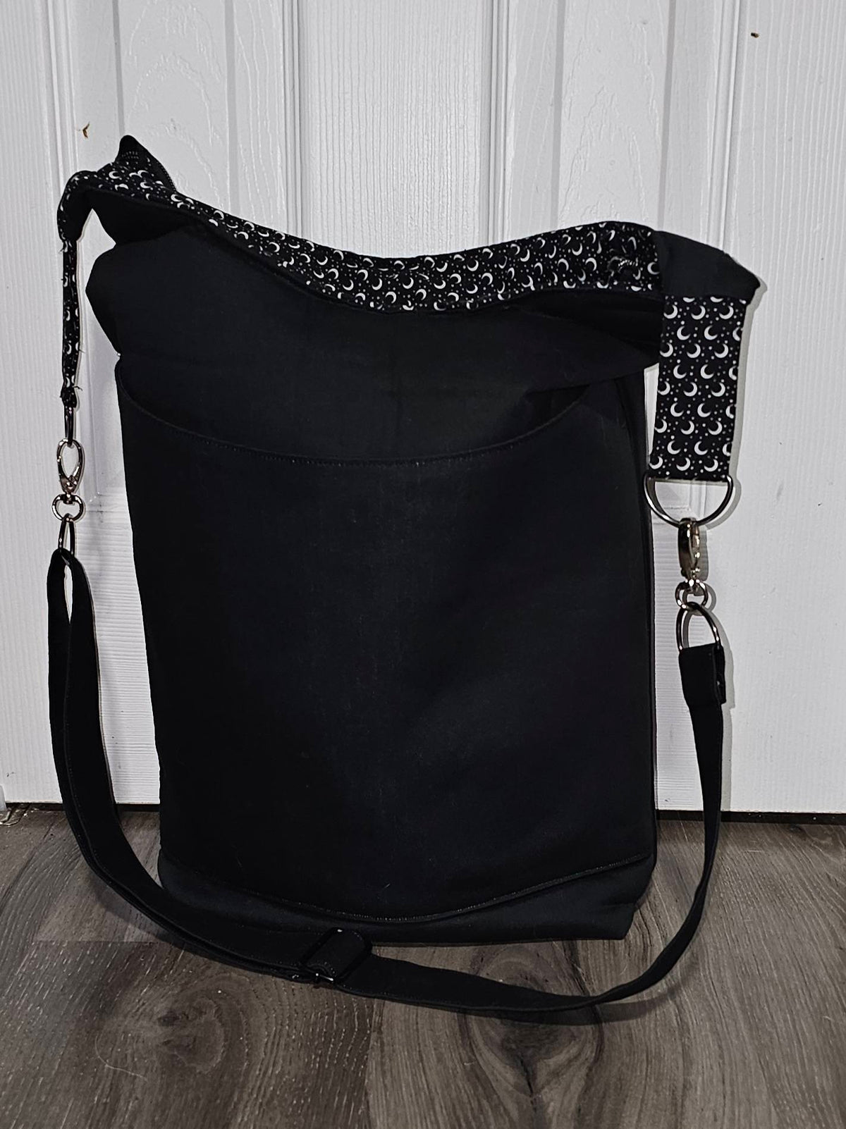 Libretto Handbag & Tote