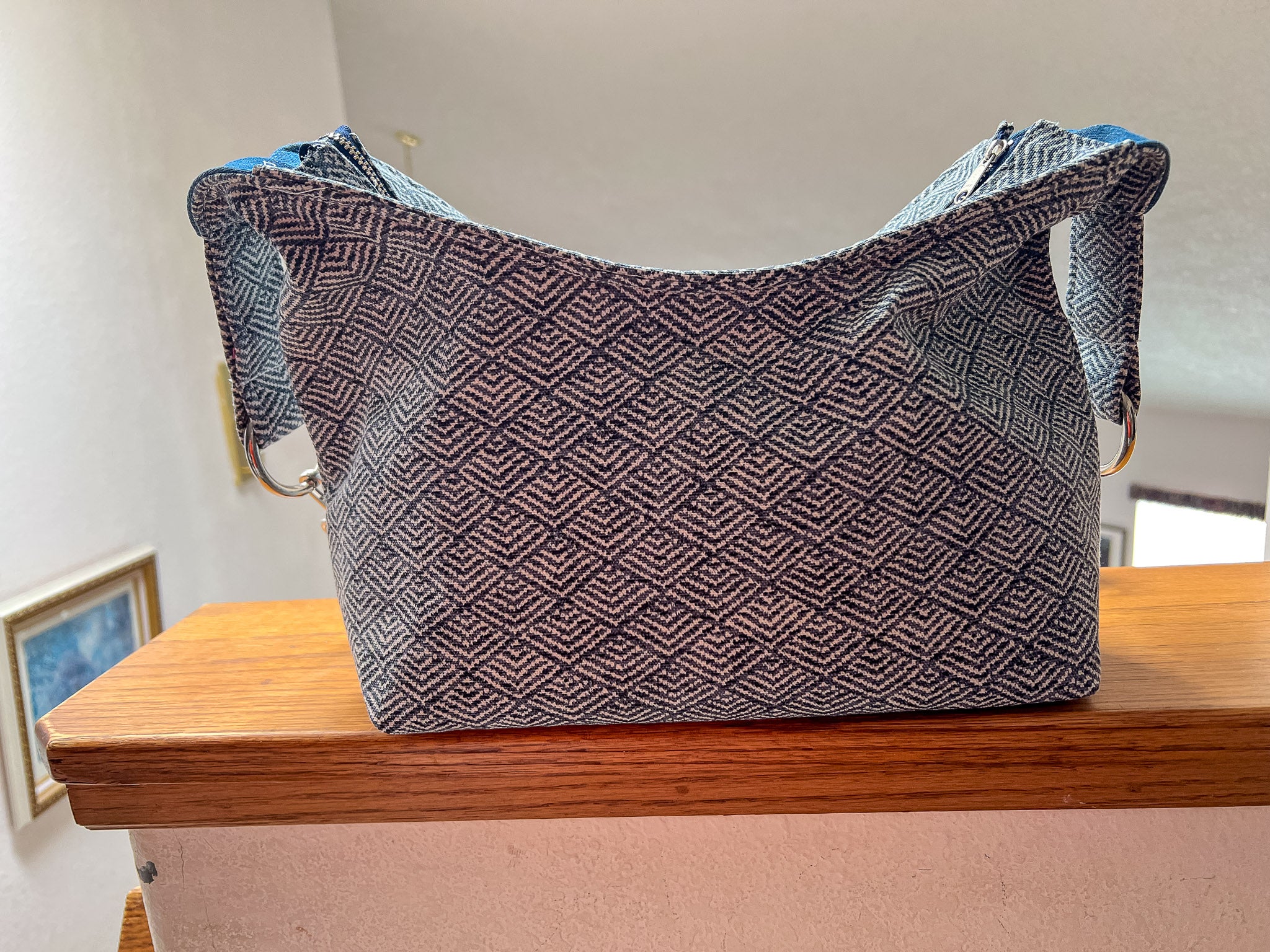 Libretto Handbag & Tote