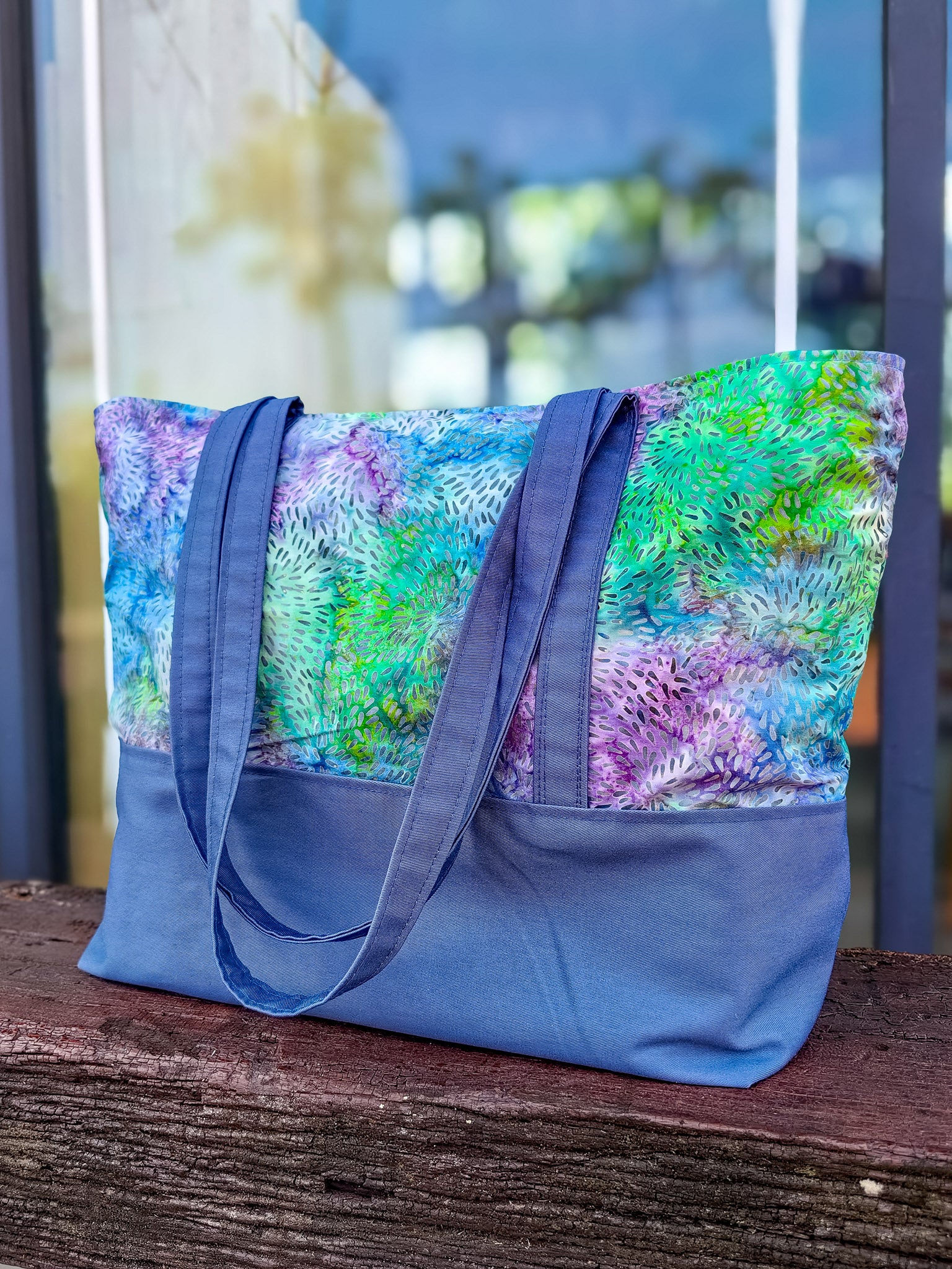 Ottava Ruffle Tote Bag